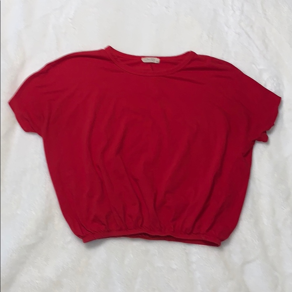 Red cropped t-shirt